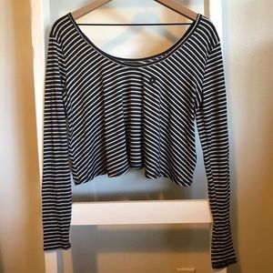 Hollister cropped long sleeve ❤️